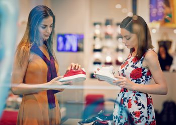 Compras no comércio e shopping